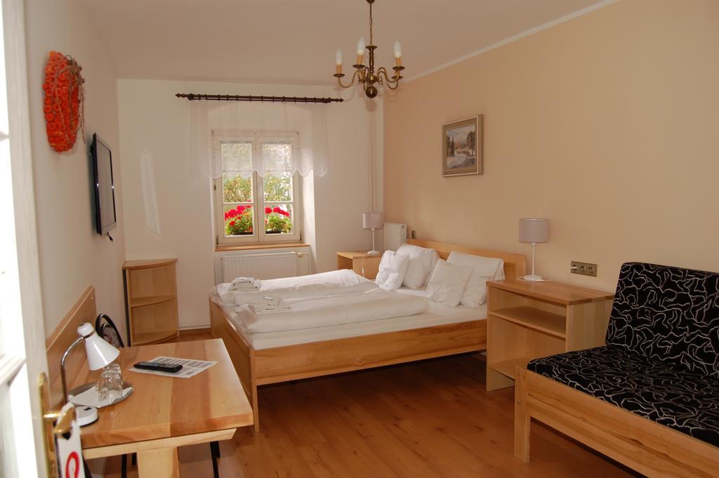 Penzion Markus Frymburk nad Vltavou Exterior foto